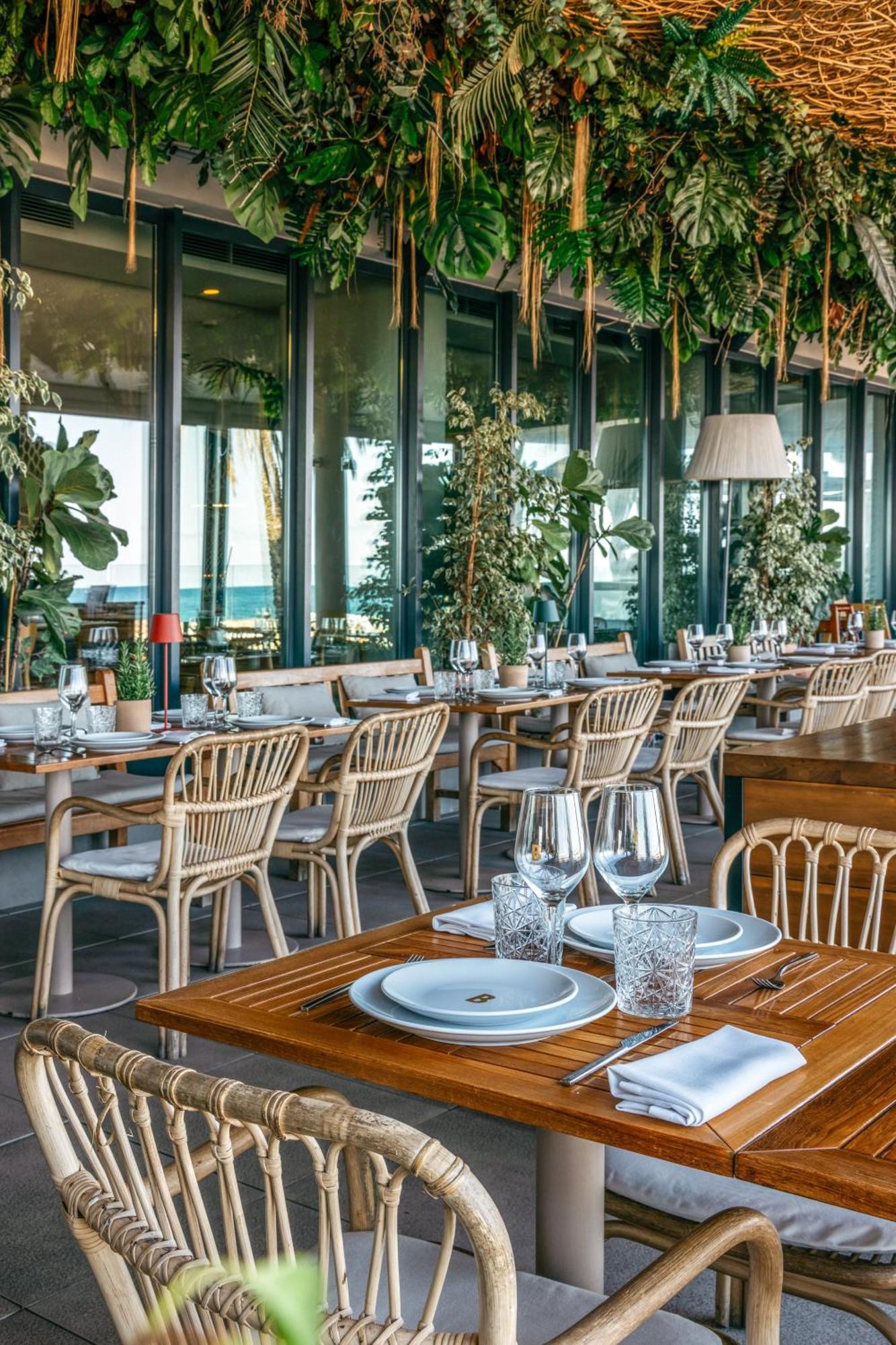 ホテル Me シッチェス テラマール エクステリア 写真 Restaurant